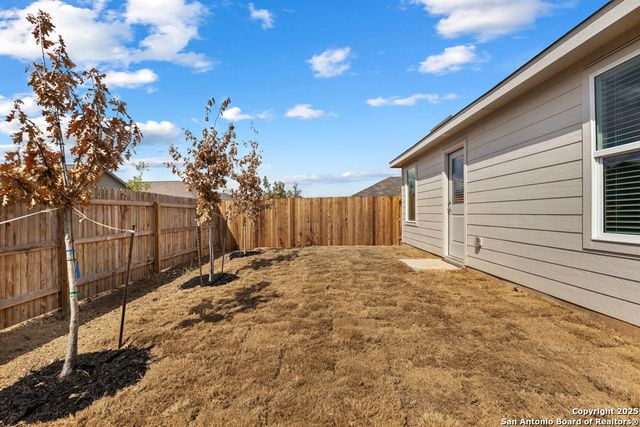 1014 Graham Bend, San Antonio, TX 78221