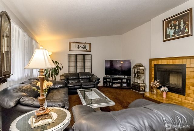 22121 4th Avenue SE, Bothell, WA 98021