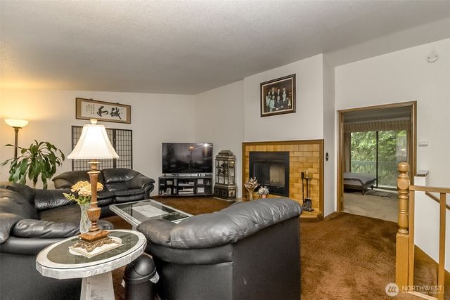 22121 4th Avenue SE, Bothell, WA 98021