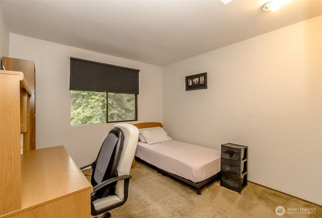 22121 4th Avenue SE, Bothell, WA 98021