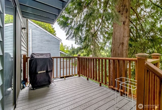 22121 4th Avenue SE, Bothell, WA 98021