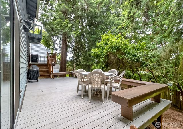 22121 4th Avenue SE, Bothell, WA 98021