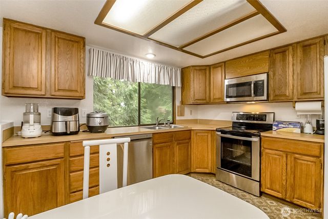22121 4th Avenue SE, Bothell, WA 98021