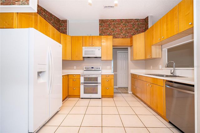 1036 LONG BRANCH LANE, Oviedo, FL 32765