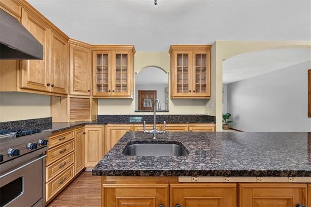 734 N Allen Road, Independence, MO 64050