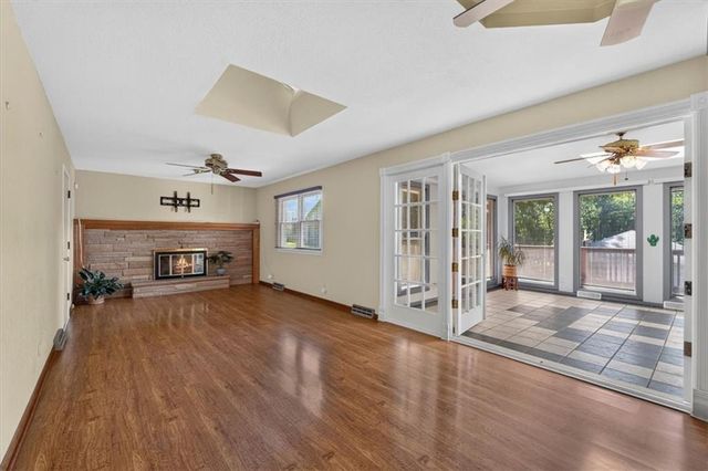 734 N Allen Road, Independence, MO 64050