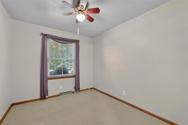 734 N Allen Road, Independence, MO 64050