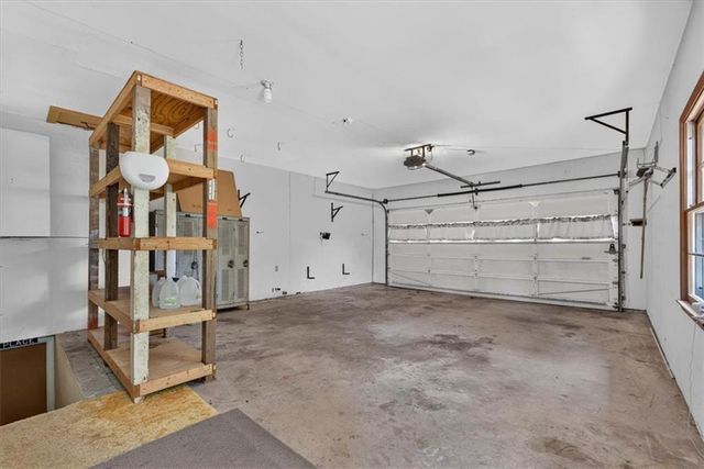 734 N Allen Road, Independence, MO 64050