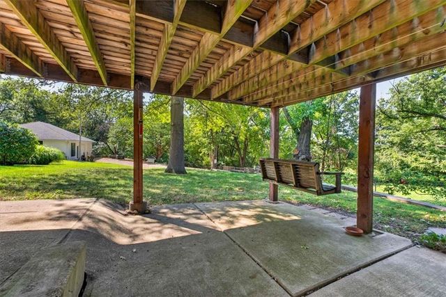734 N Allen Road, Independence, MO 64050