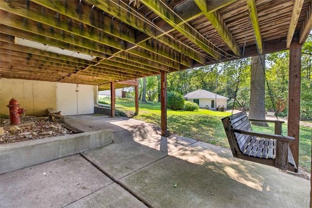 734 N Allen Road, Independence, MO 64050