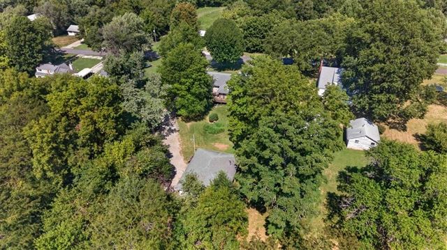 734 N Allen Road, Independence, MO 64050