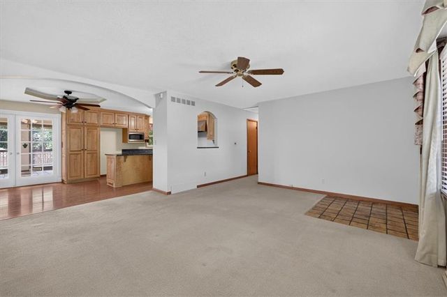734 N Allen Road, Independence, MO 64050