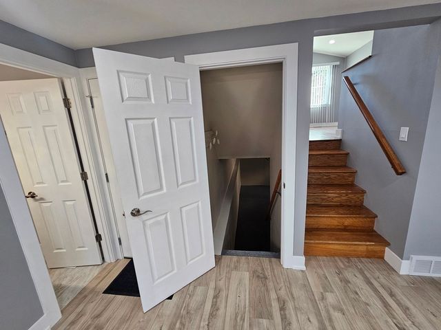 1535 E JANE Avenue, Arlington Heights, IL 60004