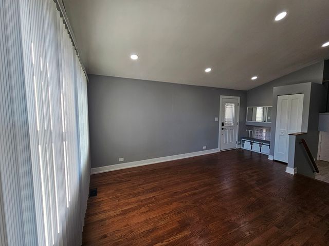 1535 E JANE Avenue, Arlington Heights, IL 60004