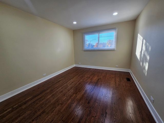 1535 E JANE Avenue, Arlington Heights, IL 60004