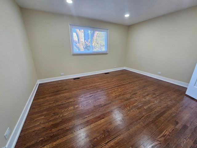 1535 E JANE Avenue, Arlington Heights, IL 60004