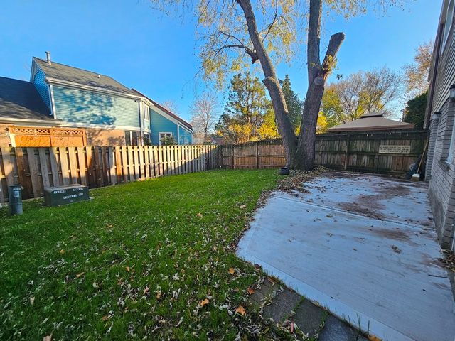 1535 E JANE Avenue, Arlington Heights, IL 60004