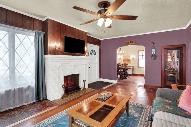 304 E Highland Avenue, Muncie, IN 47303