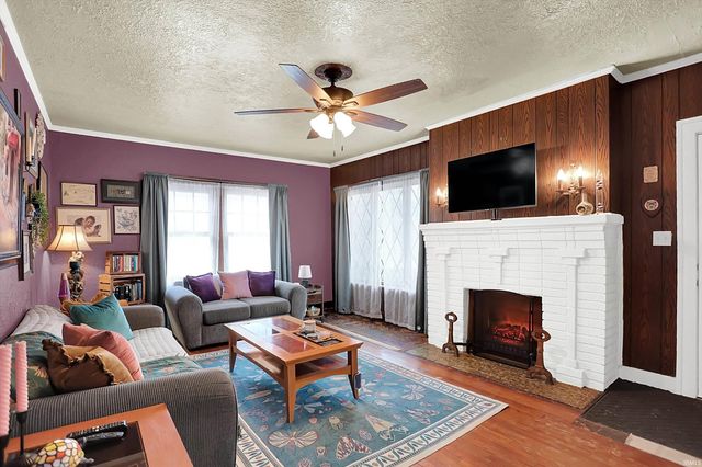 304 E Highland Avenue, Muncie, IN 47303