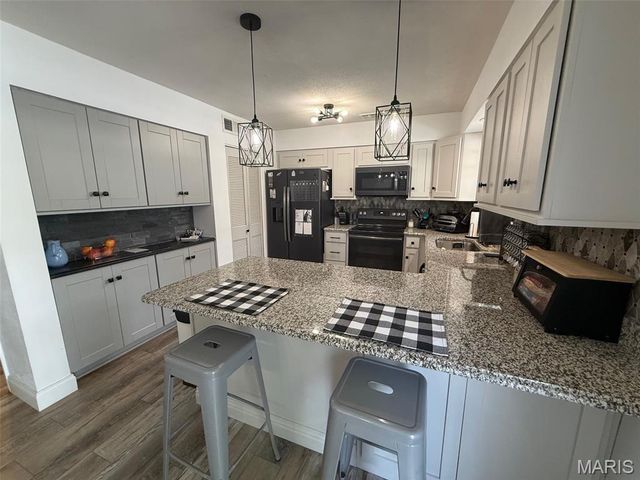 1662 Herault Place, Unincorporated, MO 63125