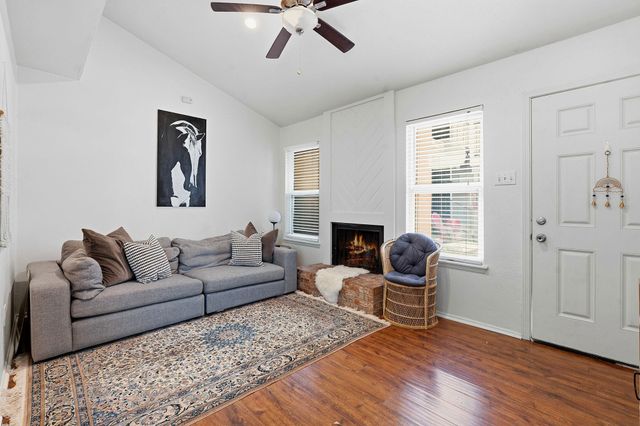1106 W 22nd ST 1, Austin, TX 78705