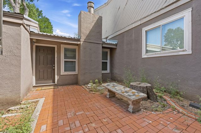1106 W 22nd ST 1, Austin, TX 78705