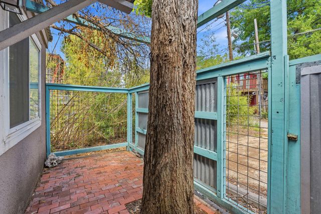 1106 W 22nd ST 1, Austin, TX 78705