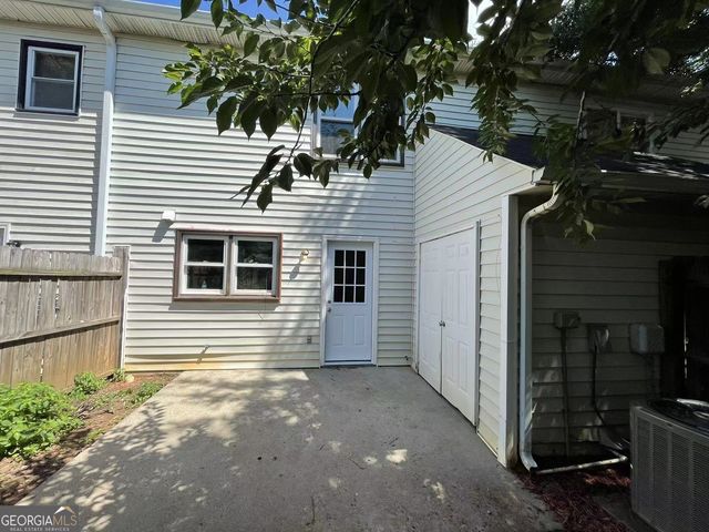 1300 Kennesaw Trace Court NW, Kennesaw, GA 30144