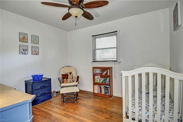 948 Hollywood DR, Chesapeake, VA 23320