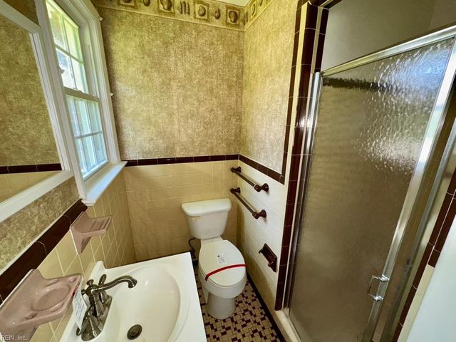 1819 Hunters TRL, Norfolk, VA 23518