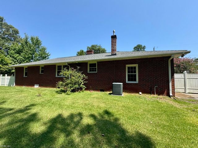 1819 Hunters TRL, Norfolk, VA 23518
