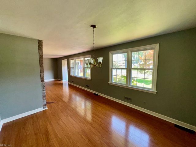 1819 Hunters TRL, Norfolk, VA 23518