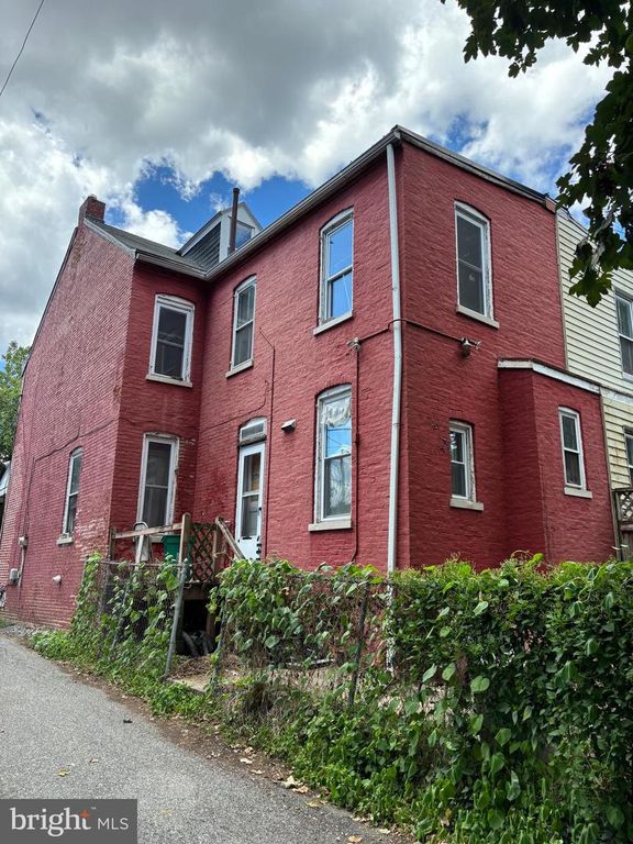 217 NEVIN ST, Lancaster, PA 17603