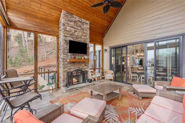 827 Top Ridge Drive, Sunset, SC 29685