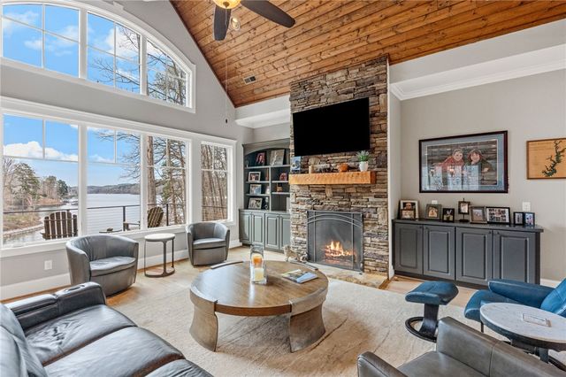 827 Top Ridge Drive, Sunset, SC 29685