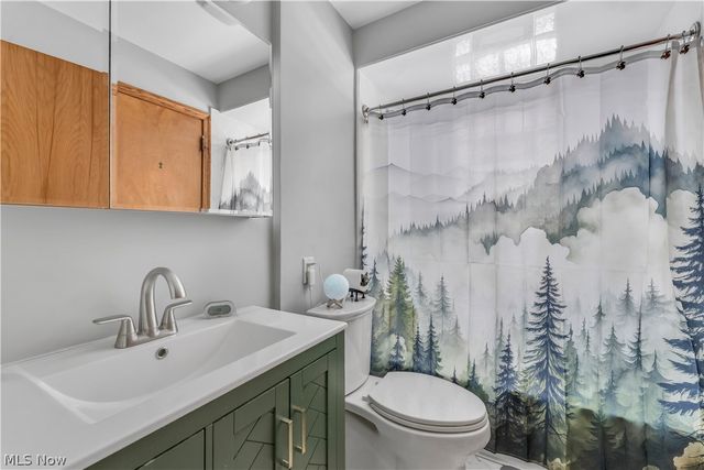 46 Ohlin Drive, New Middletown, OH 44442