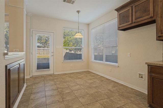 1021 Honeysuckle, Grapevine, TX 76051