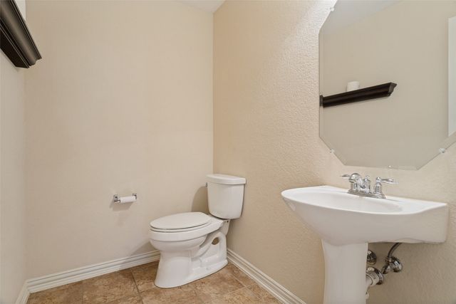 1021 Honeysuckle, Grapevine, TX 76051
