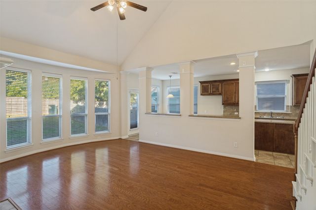 1021 Honeysuckle, Grapevine, TX 76051