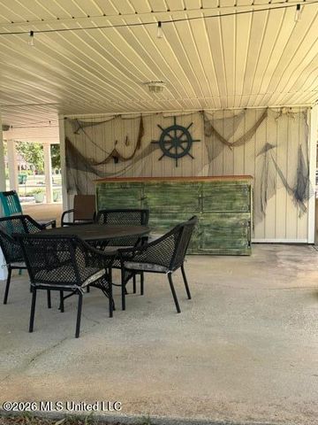 4069 Robin Street, Bay Saint Louis, MS 39520