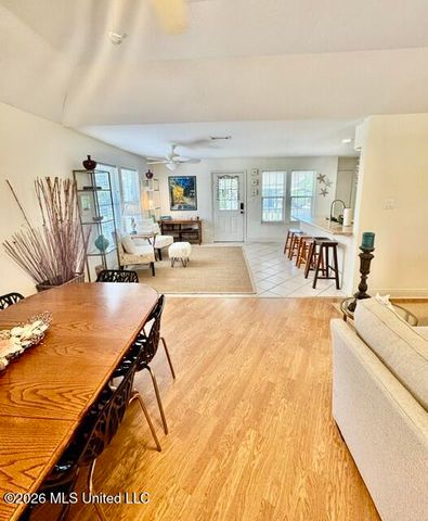 4069 Robin Street, Bay Saint Louis, MS 39520