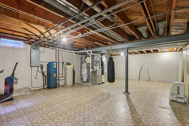 6612 110th STREET, Pleasant Prairie, WI 53158