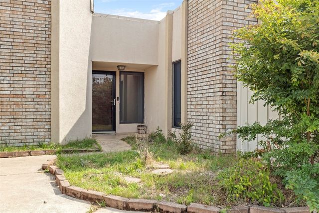 12725 Silver Lane, Oklahoma City, OK 73120