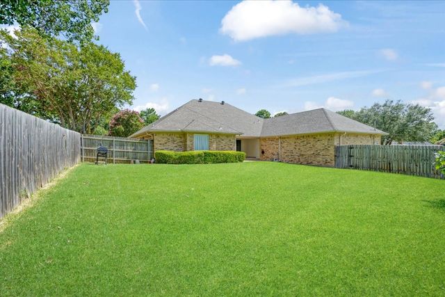 1621 Idlewood Drive, Sherman, TX 75092