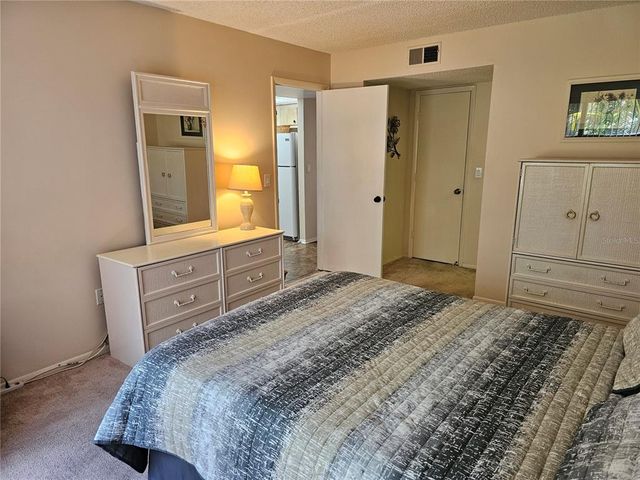 425 30TH AVENUE W C104, Bradenton, FL 34205