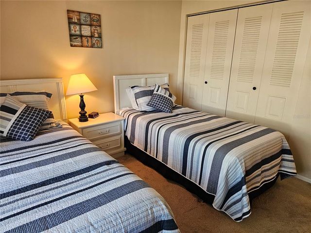 425 30TH AVENUE W C104, Bradenton, FL 34205