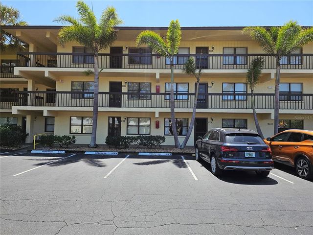 425 30TH AVENUE W C104, Bradenton, FL 34205
