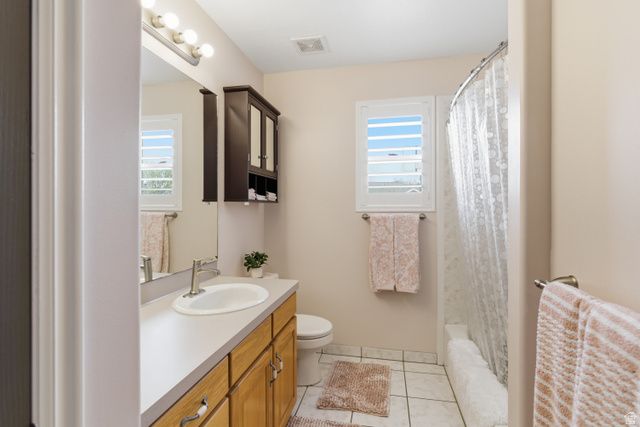 1174 W 1395 N, Clinton, UT 84015