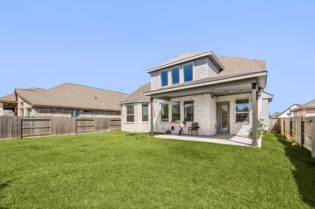419 Amistad Court, Webster, TX 77598
