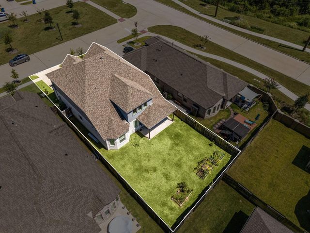 419 Amistad Court, Webster, TX 77598